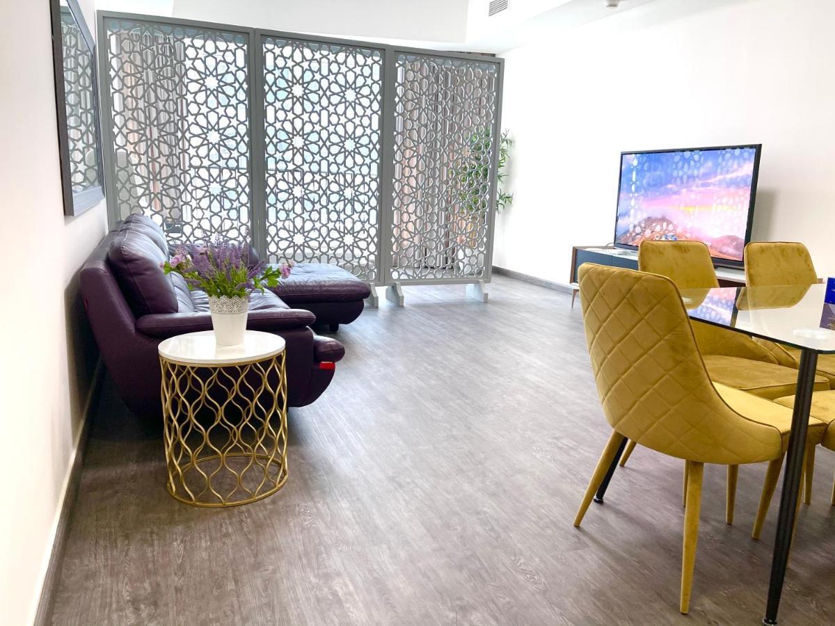 Upgraded 2 Bedrooms To 3 Bedrooms Private Residential In C4 Tower In Hydra Avenue Towers In Al Reem Island - 1307 * Abu Dhabi