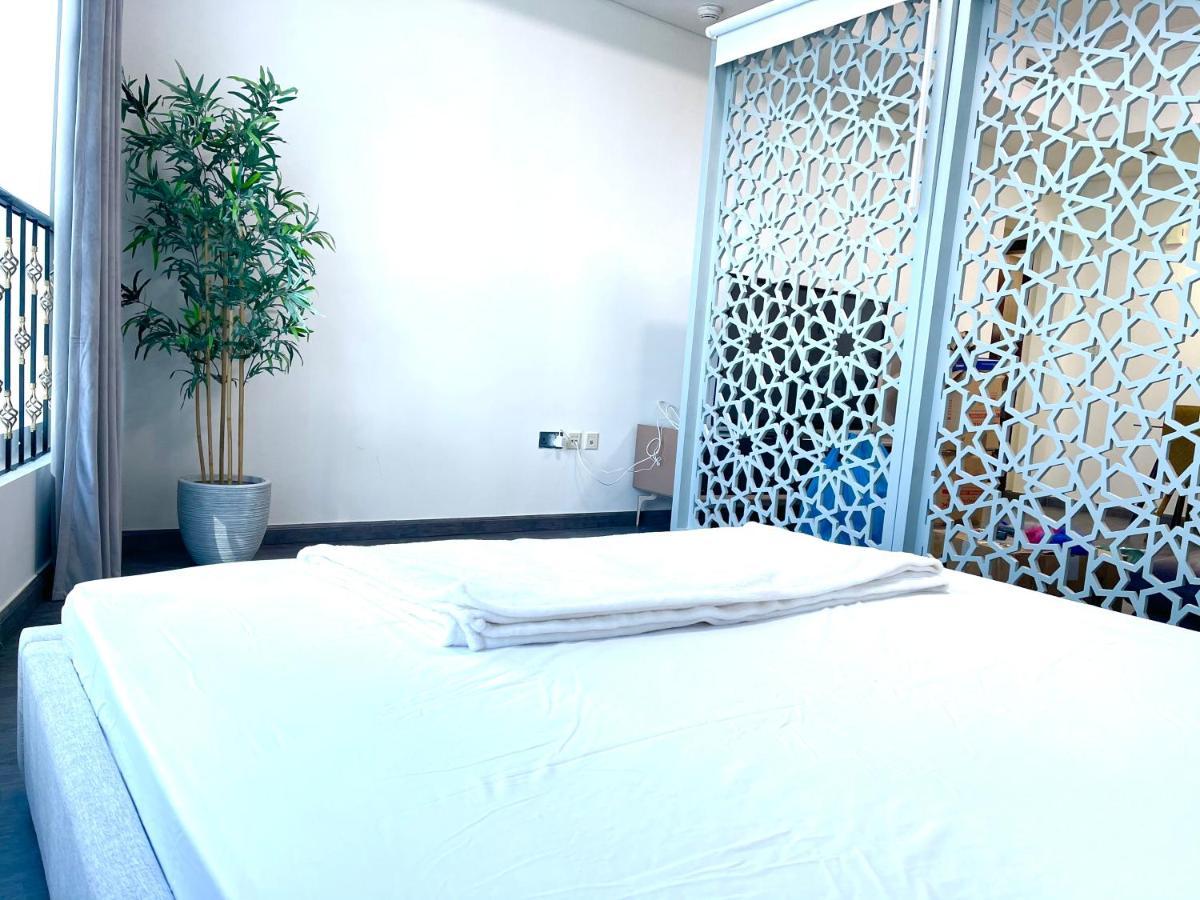 Upgraded 2 Bedrooms To 3 Bedrooms Private Residential In C4 Tower In Hydra Avenue Towers In Al Reem Island - 1307 *